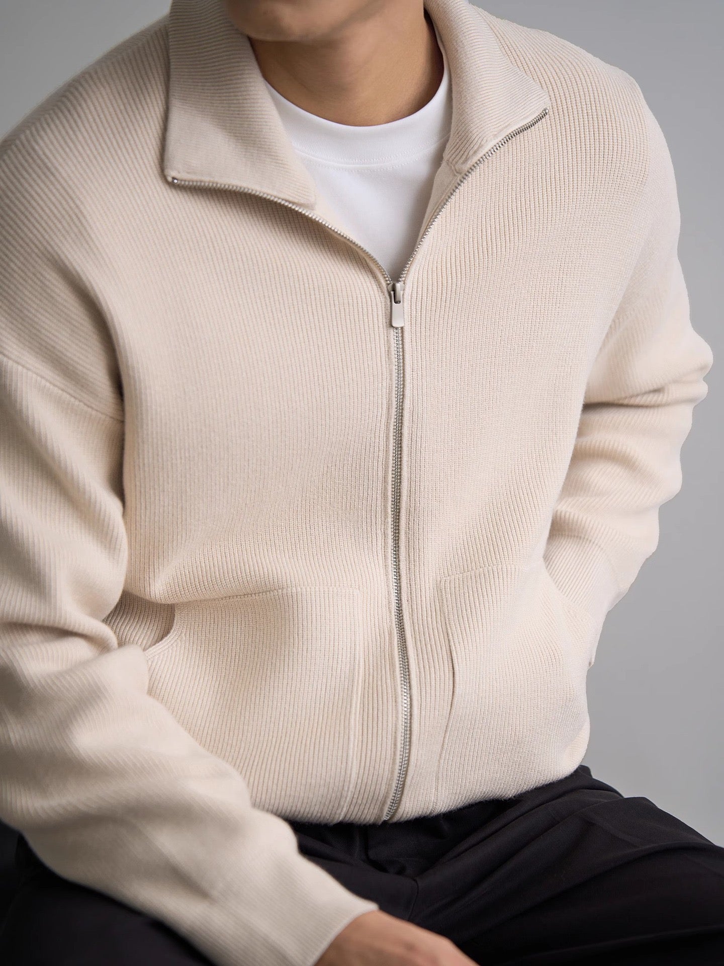 ZIP - HOODIE BEIGE